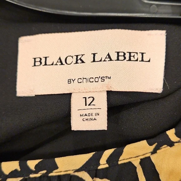 💕CHICO'S BLACK LABEL💕 Tiered Pleated Dress Abstract Floral Neutral Combo NWOT - Picture 9 of 11